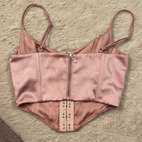 Pink corset - Picture 4 of 5